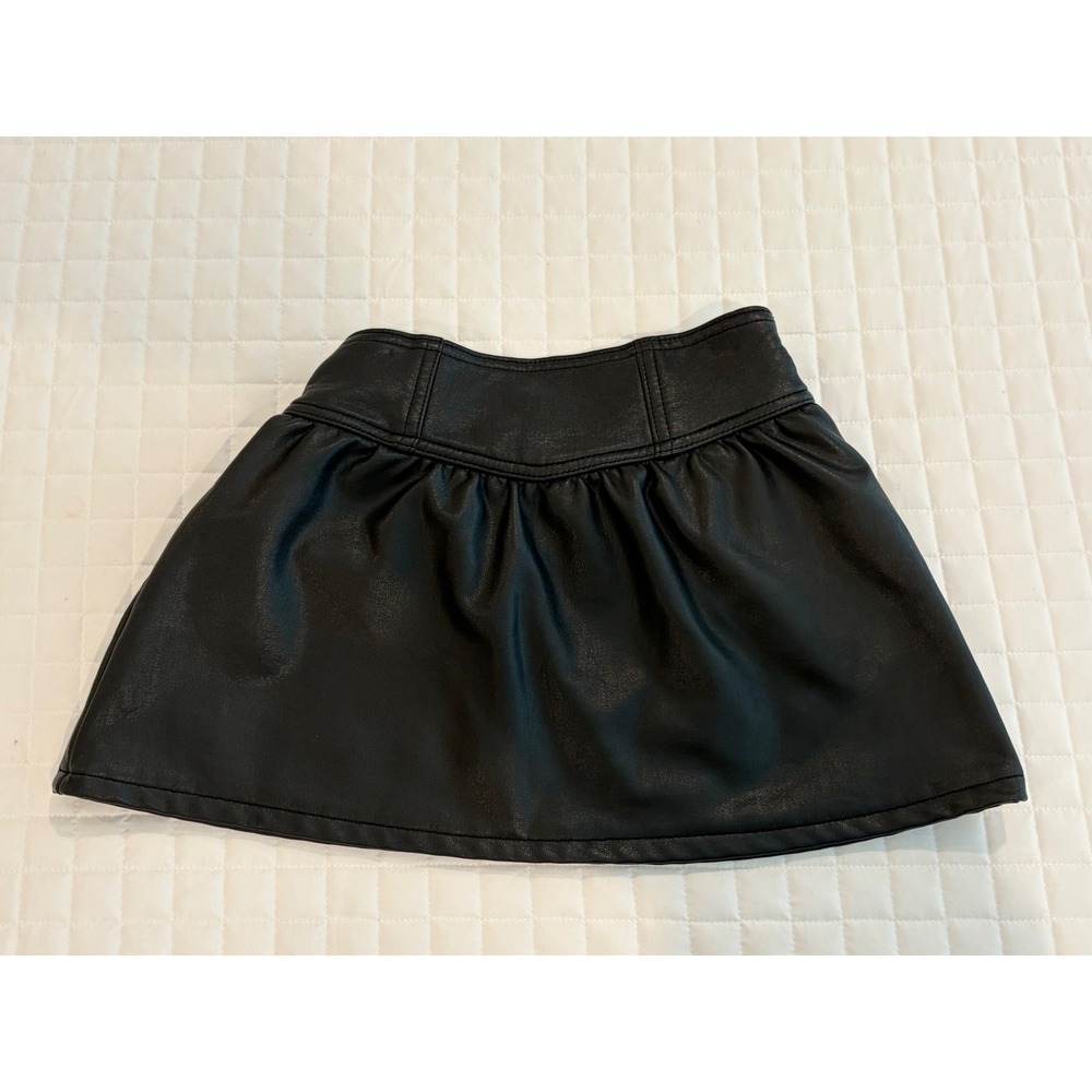 Abercrombie Kids Black Faux Leather Skort Girls Size 7/8 Elastic Waist Vegan
